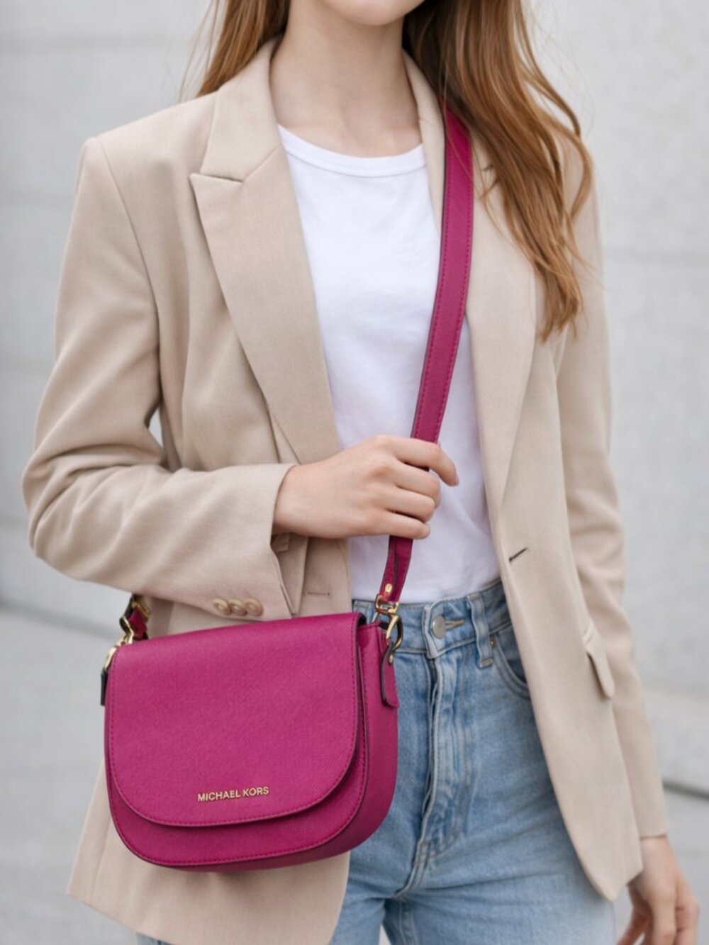 Michael Kors Saffiano Flap Messenger Fuchsia Leather Gold Hardware Crossbody